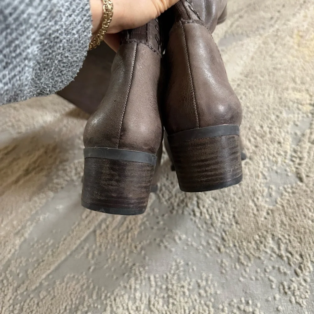 Vince Camuto Bendra tall Boots over the knee gray brown Distressed Leather 9.5